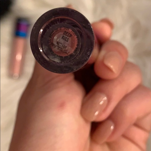 SOLD ***MAC Cosmetics Lip Gloss set. - Picture 4 of 4